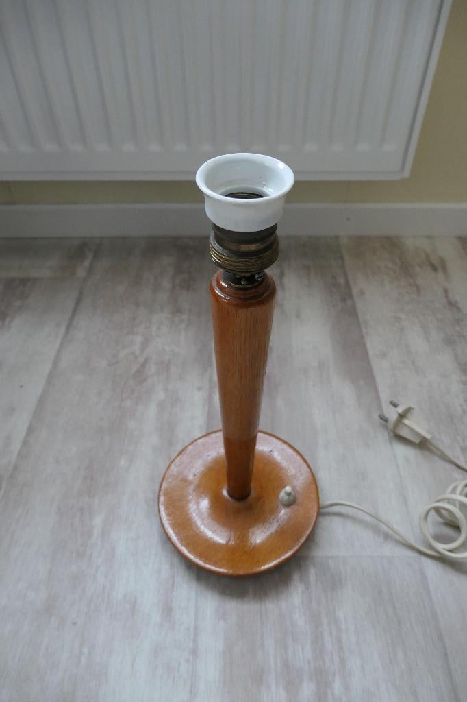 Oude houten lampvoet nr 1, Ophalen of Verzenden, Gebruikt, Hout, Minder dan 50 cm