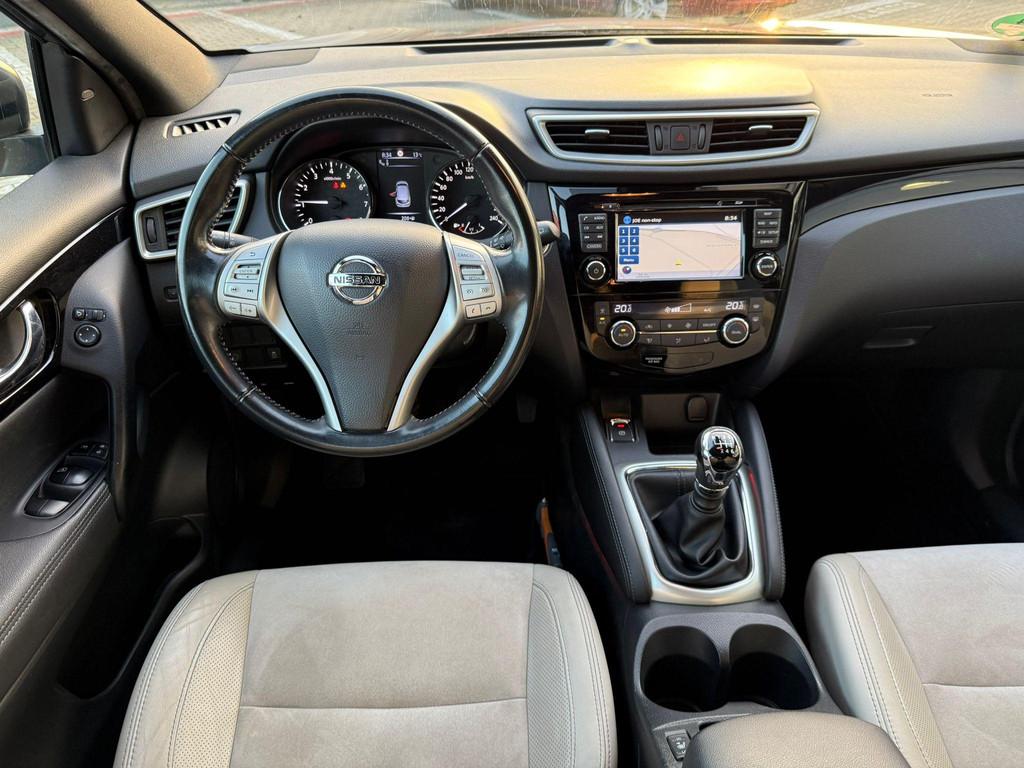 Nissan Qashqai 1.6 Tekna 17" *Trekhaak & Stoelverwarming*, Auto's, Nissan, Voorwielaandrijving, 1618 cc, Gebruikt, 4 cilinders