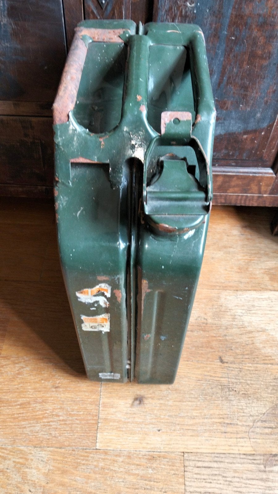 Brocante oude Jerrycan benzinetank, Ophalen