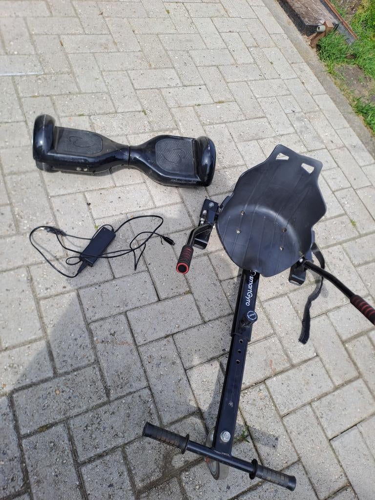 Hoverboard is defect plus zitje en oplader, Ophalen of Verzenden, Gebruikt, Elektrische step (E-scooter), SmartGyro