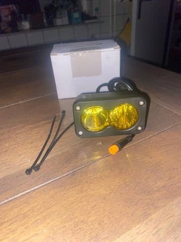 Nieuwe Fietsverlichting Set - Voorlicht met Gele Lenzen, Ophalen of Verzenden, Nieuw, Overig, Voorlicht