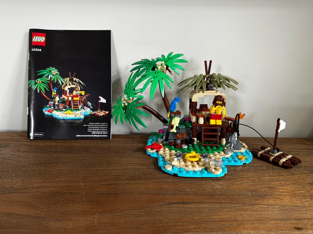 Lego 40566 - Ray the Castaway, Ophalen of Verzenden, Zo goed als nieuw
