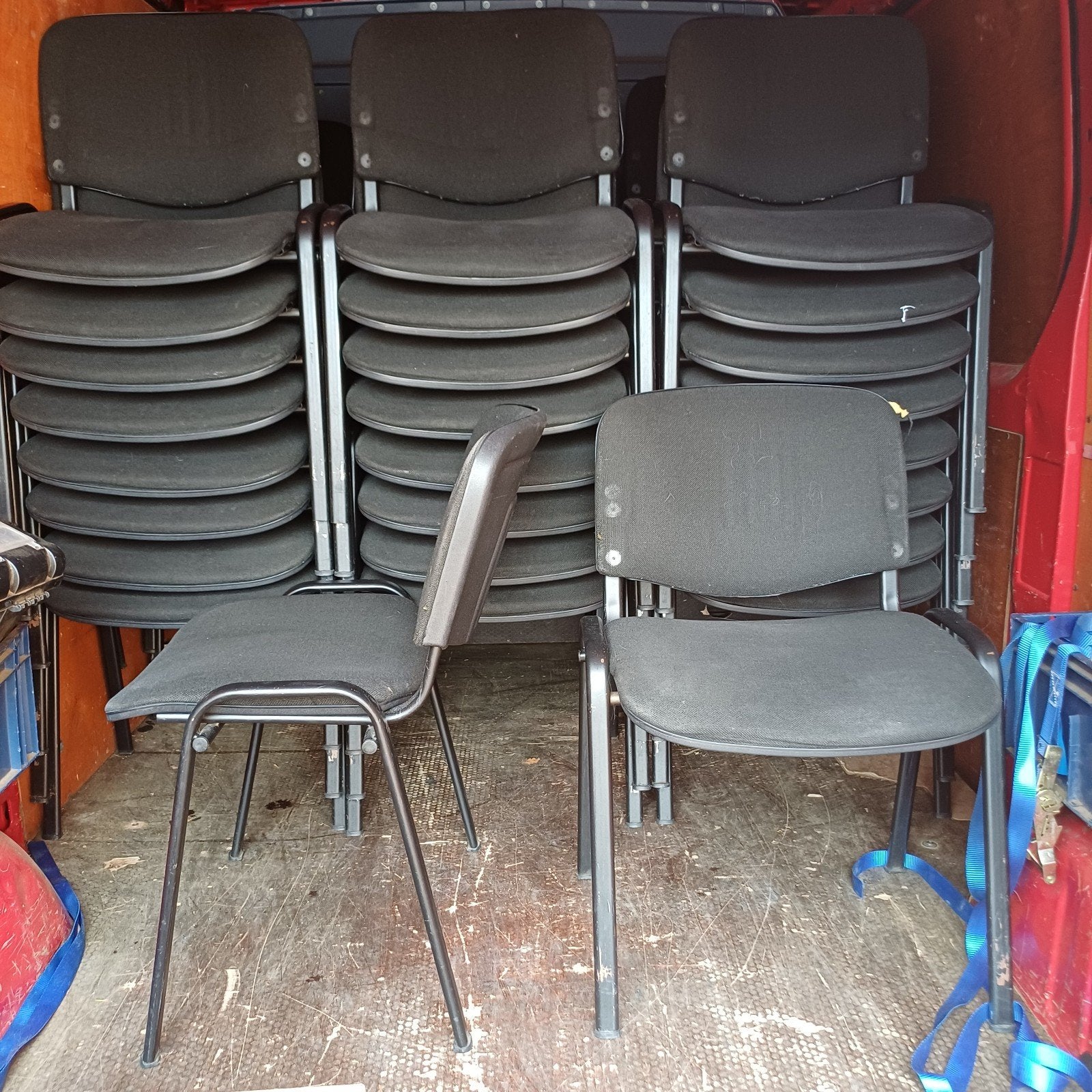 49x partij stapelstoelen stackchairs zie omschrijving LEZEN!, Ophalen, Gebruikt, Vijf, Zes of meer stoelen