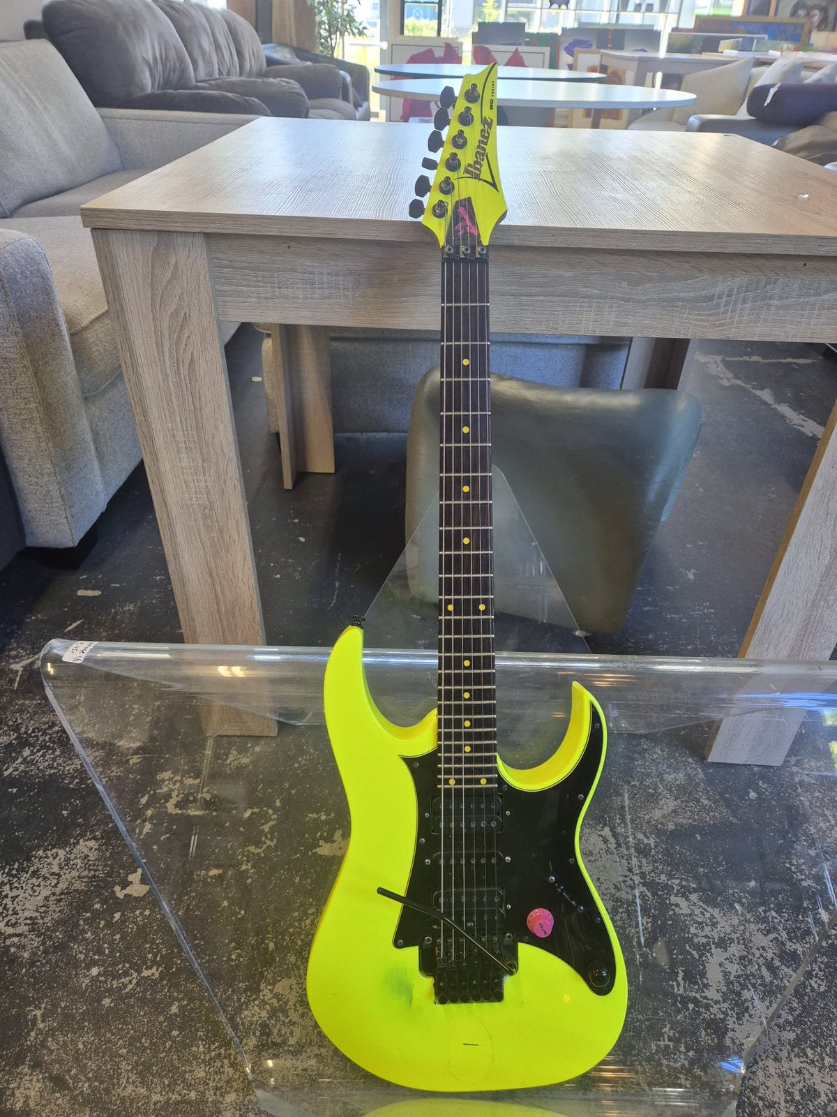 Ibanez RG2XXV Fluorescent yellow - 25th Anniversary edition, Ophalen, Gebruikt, Solid body, Ibanez