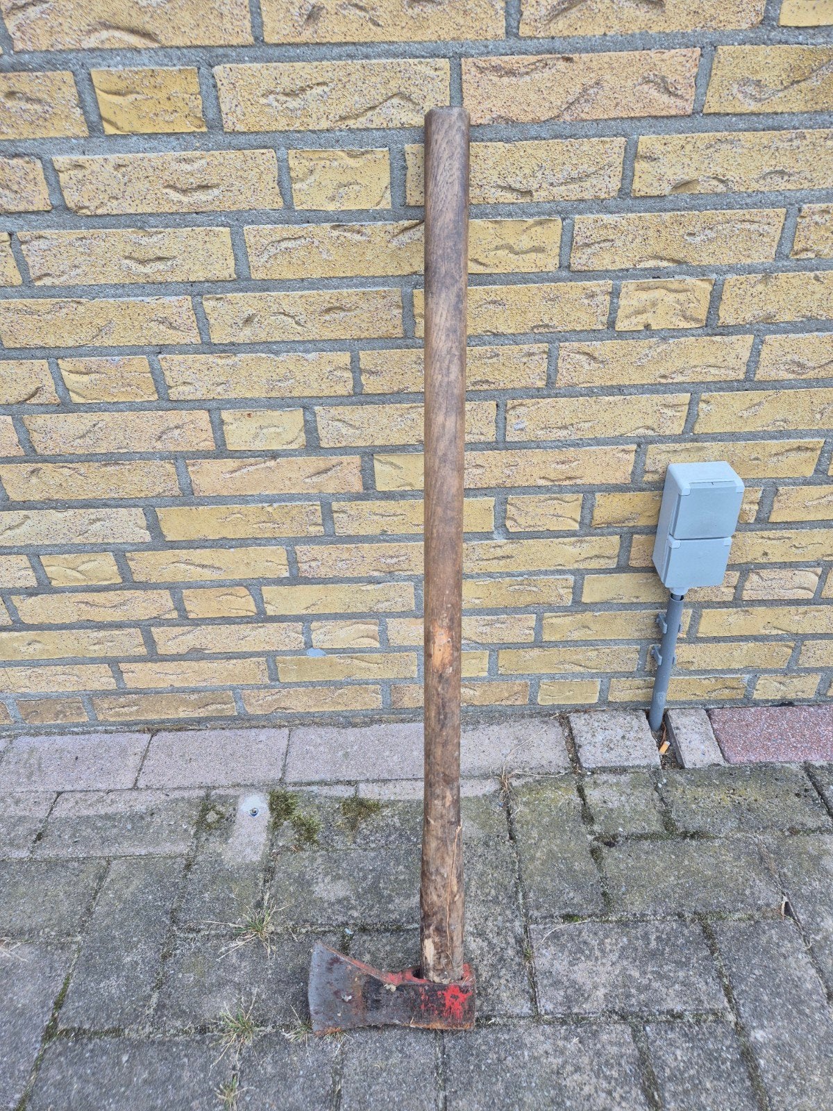 Grote bijl ca 1 meter met scheur in de steel, Doe-het-zelf en Verbouw, Ophalen, Gebruikt, Overige typen