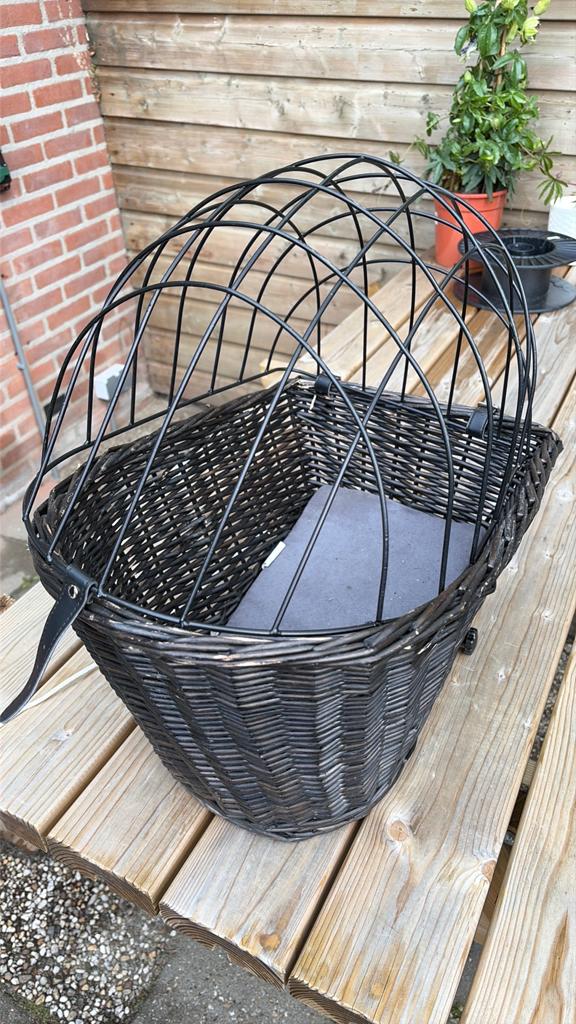 Hondenfietsmand voor achterop de fiets, Ophalen of Verzenden, Gebruikt, Hondenkar, Minder dan 20 kg