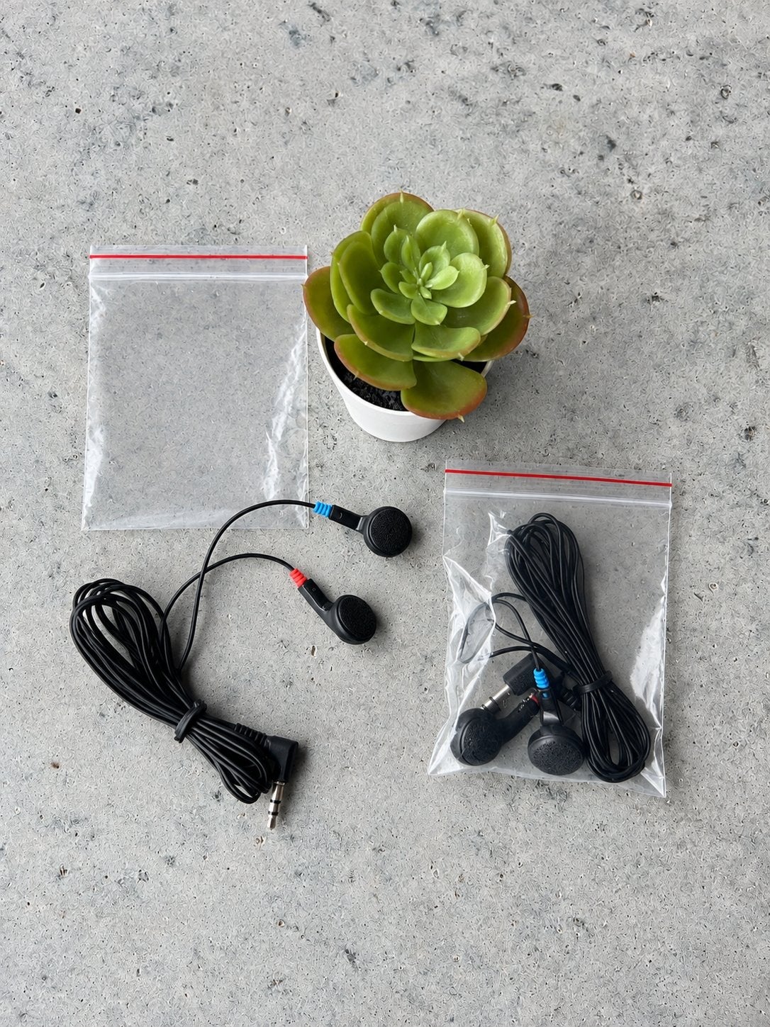 Nintendo Gameboy nieuwe in-ear oordopjes, Ophalen of Verzenden, Zo goed als nieuw