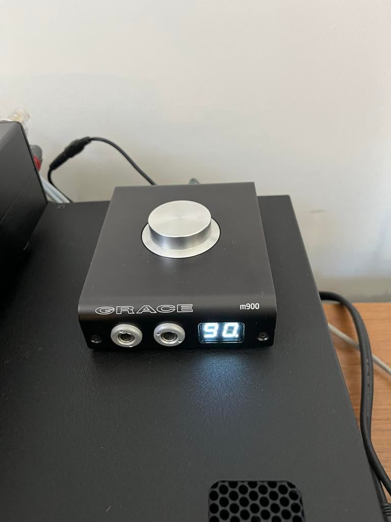 Grace Design m900 Hoofdtelefoonversterker/DAC, Audio, Tv en Foto, Versterkers en Receivers, Overige merken, Overige systemen, Ophalen of Verzenden