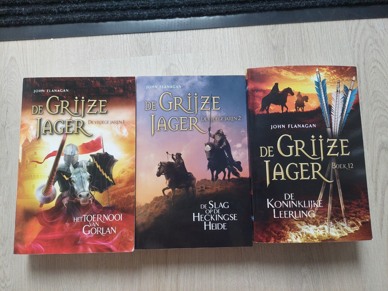 De grijze jager boeken, Boeken, Ophalen