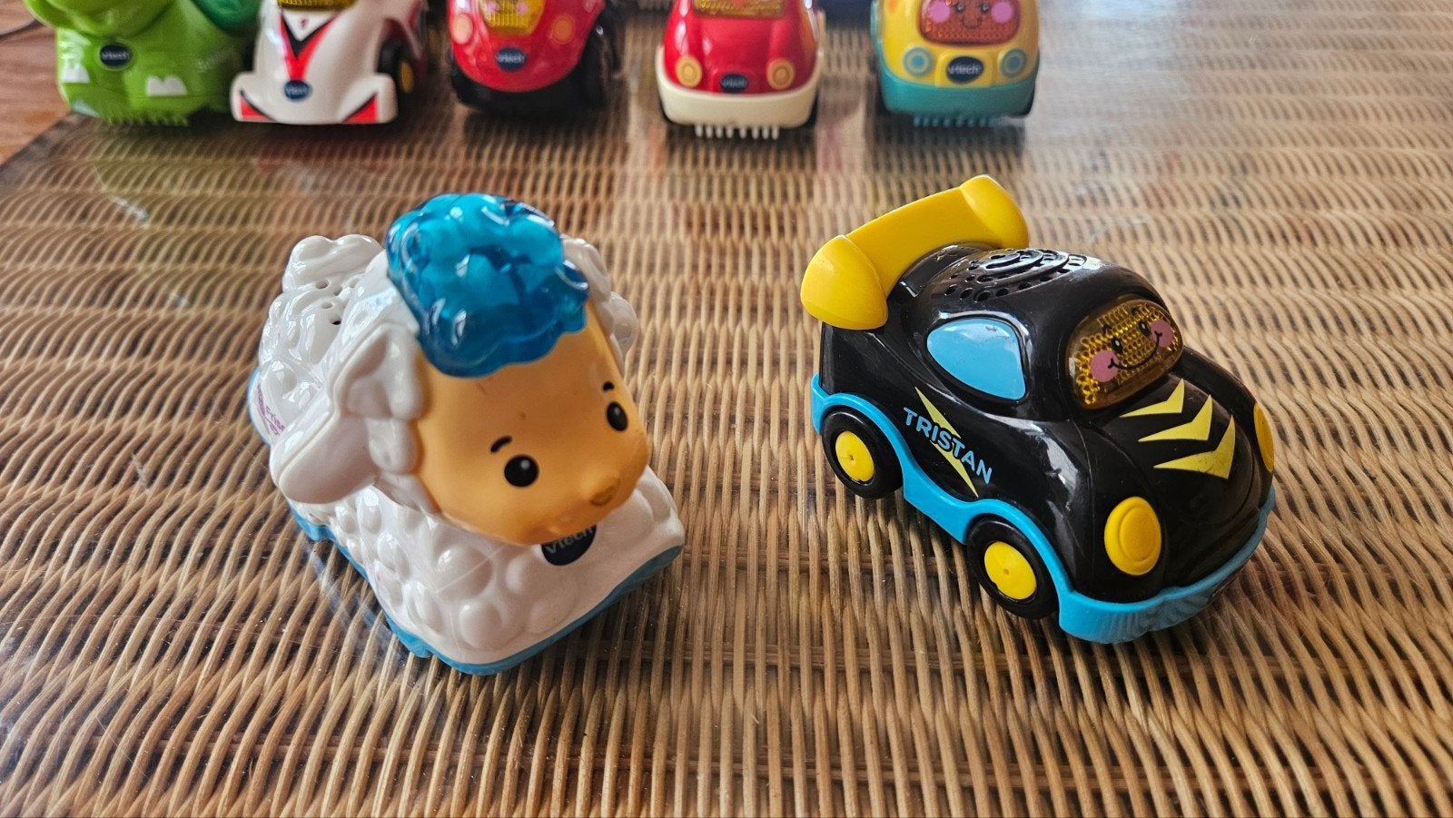 VTech Frans talig Toet Toet Schaap Frissette + Auto Tristan, Ophalen of Verzenden, Gebruikt, Jongen of Meisje