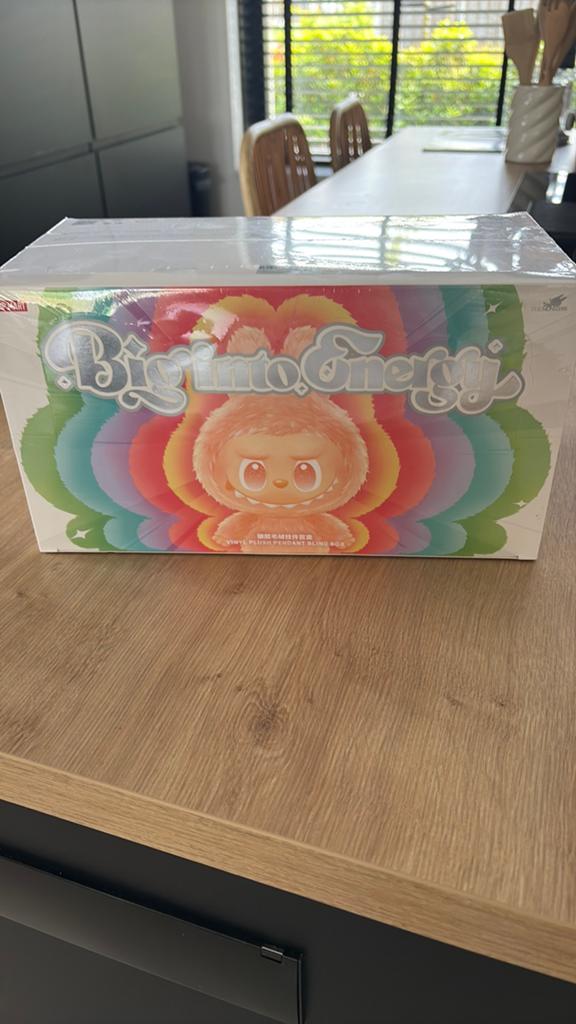 Labubu big into energy sealed box, Verzamelen, Speelgoed, Ophalen of Verzenden, Nieuw