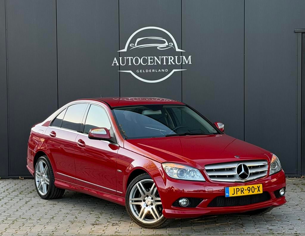 Mercedes-Benz C-Klasse C200 AMG Sedan Automaat, Auto's, Mercedes-Benz, Achterwielaandrijving, 1800 kg, 4 cilinders, Bedrijf