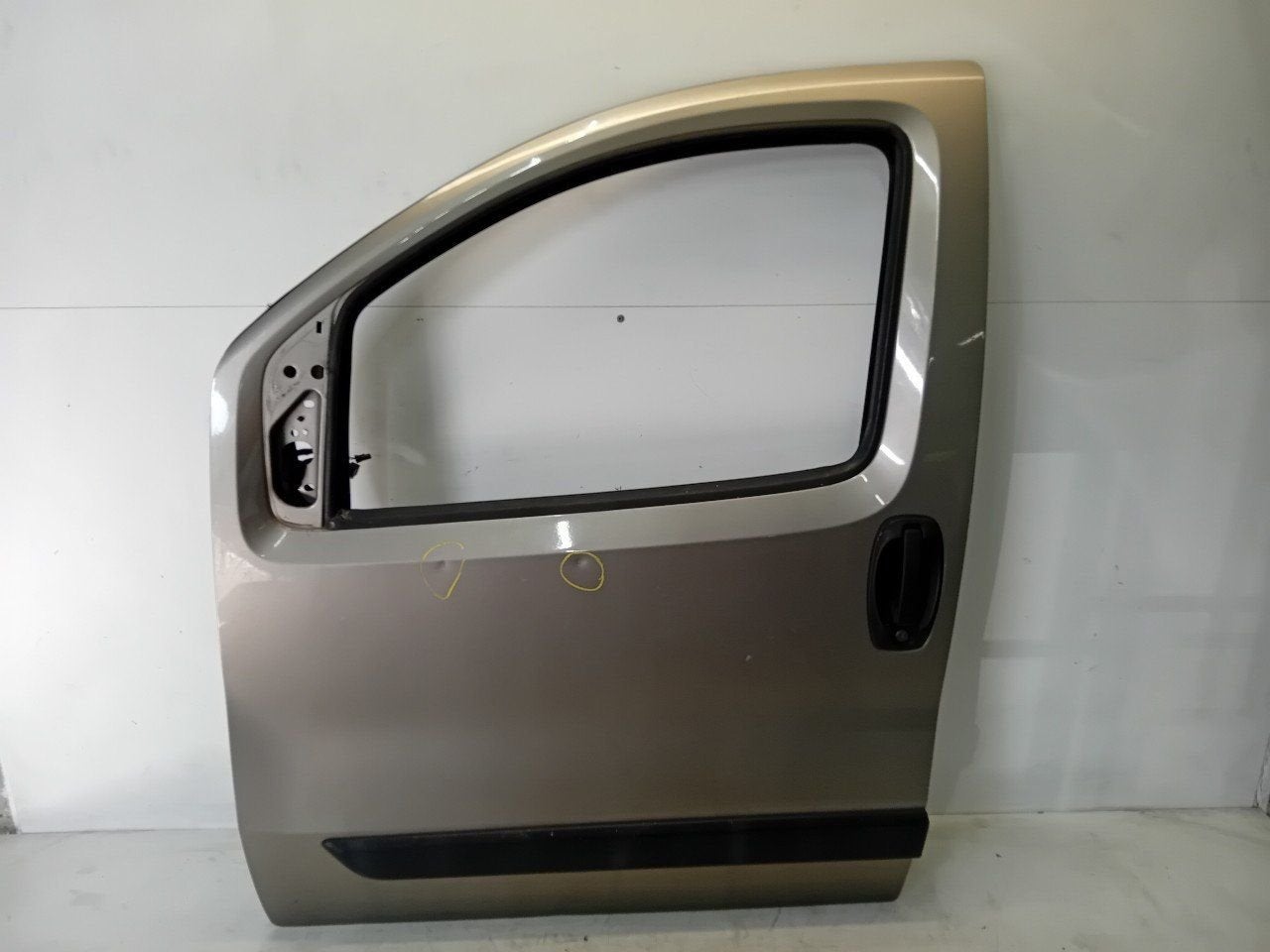 Portier links voor Citroën Nemo, Onderdelen@venauto.nl, Van der Ven Autorecycling B.V., Gebruikt, Ettenseweg 76, 4706 PB Roosendaal, The Netherlands