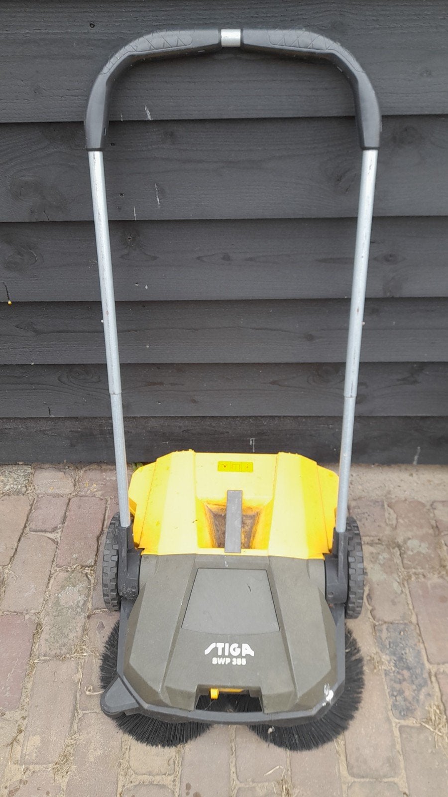 stiga veegmachine, Tuin en Terras, Veegmachines, Ophalen, Gebruikt, Stiga