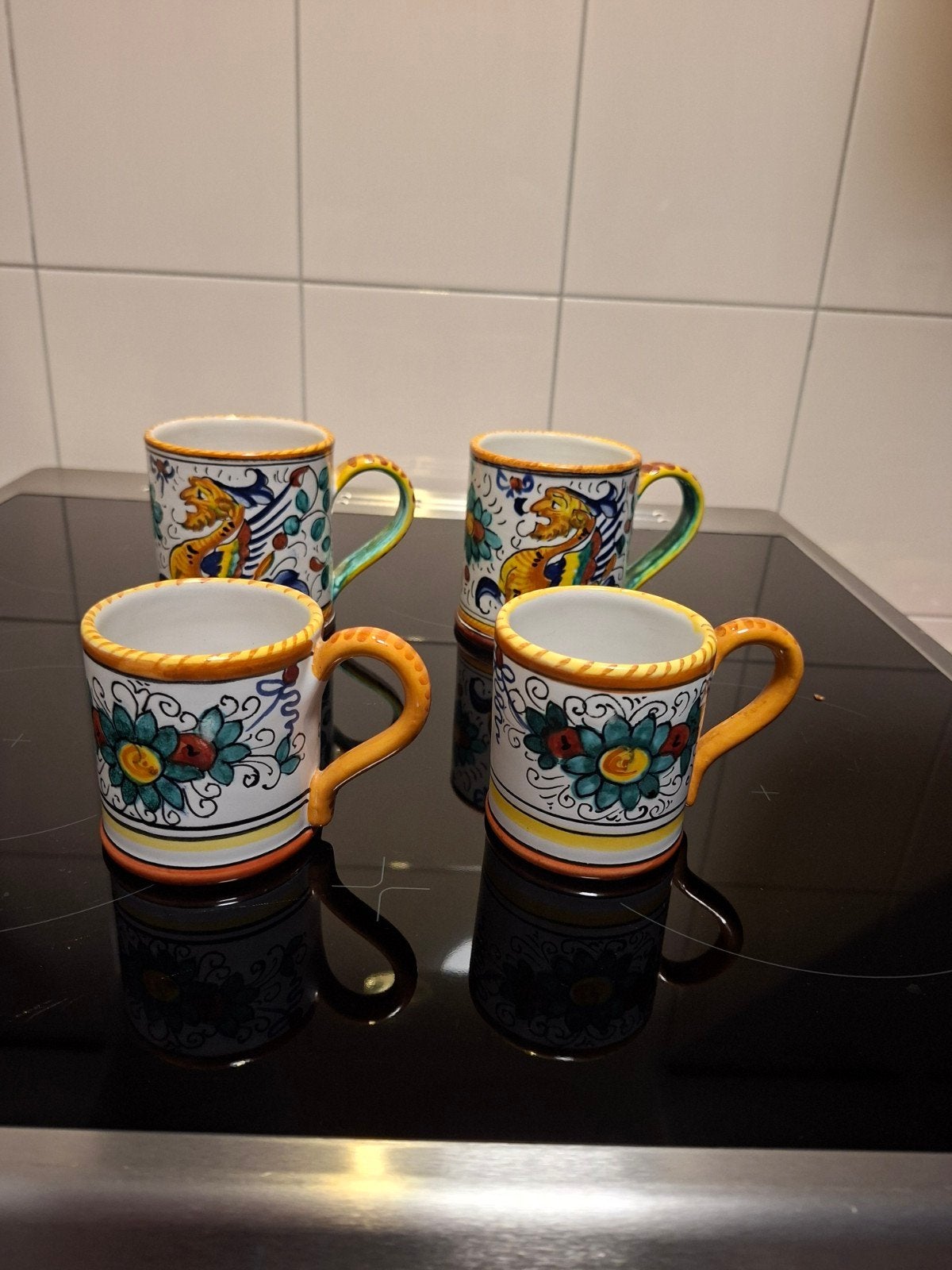 Ars Deruta mokken - 2 grote en 2 kleinere - puntgaaf, Ophalen of Verzenden