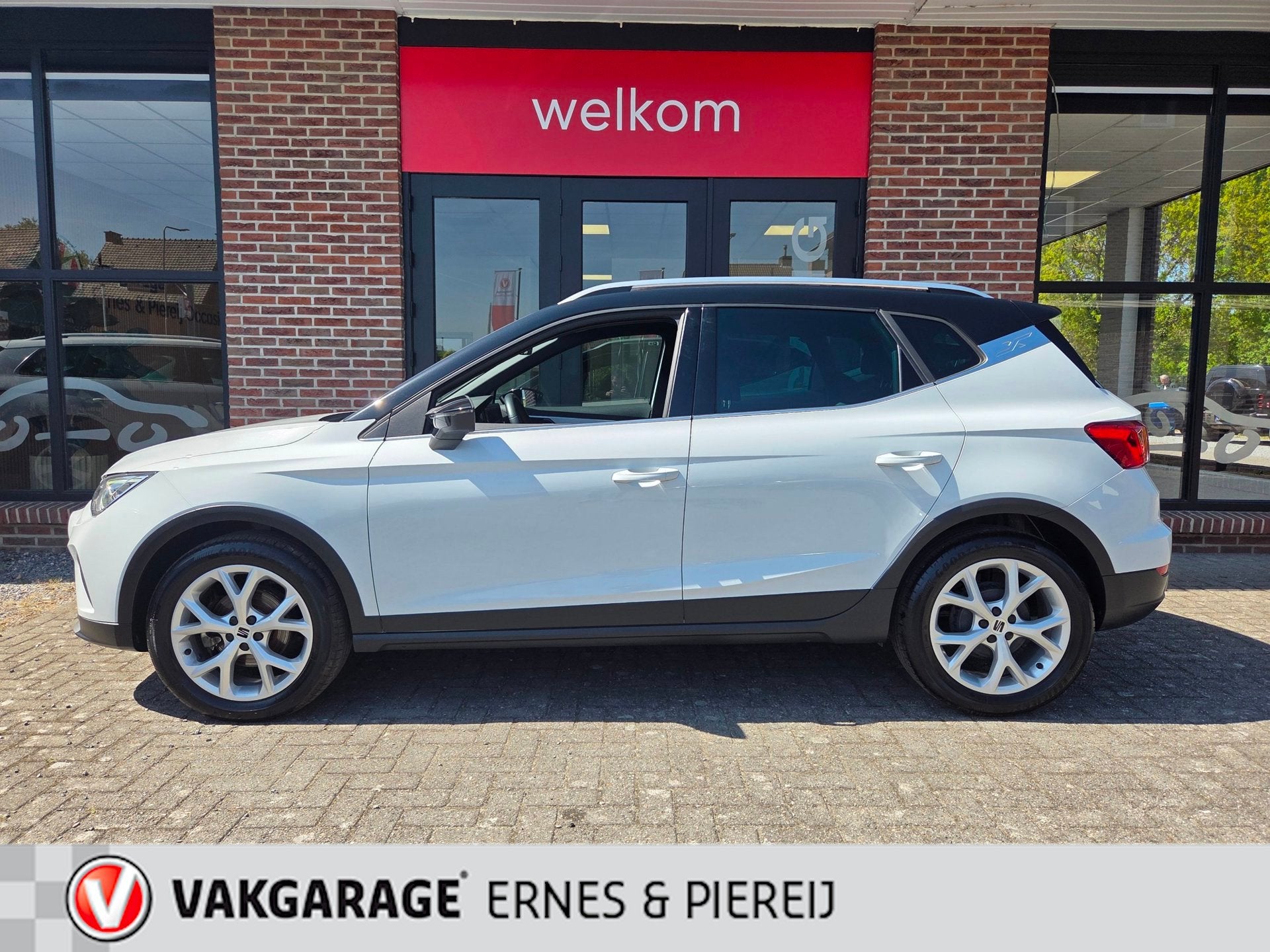Seat Arona 1.0 TSI FR *Garantie mogelijk tot 01-11-2033, Voorwielaandrijving, Stof, Gebruikt, 95 pk