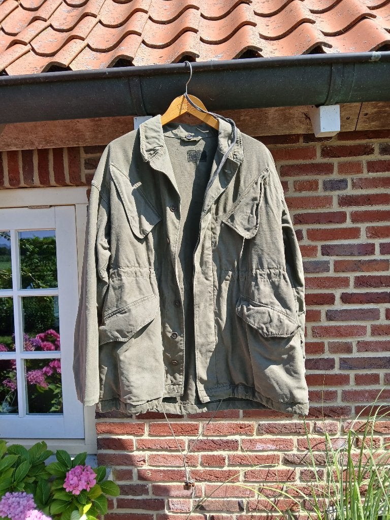Oude soldatenjas - legerkleding, Ophalen of Verzenden, Landmacht, Nederland, Kleding of Schoenen