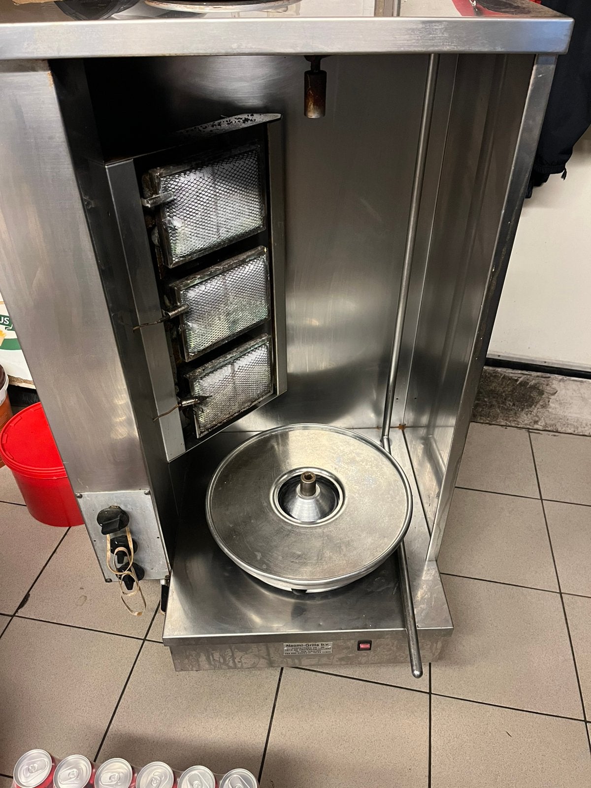 Shoarma grill doner grill, Ophalen