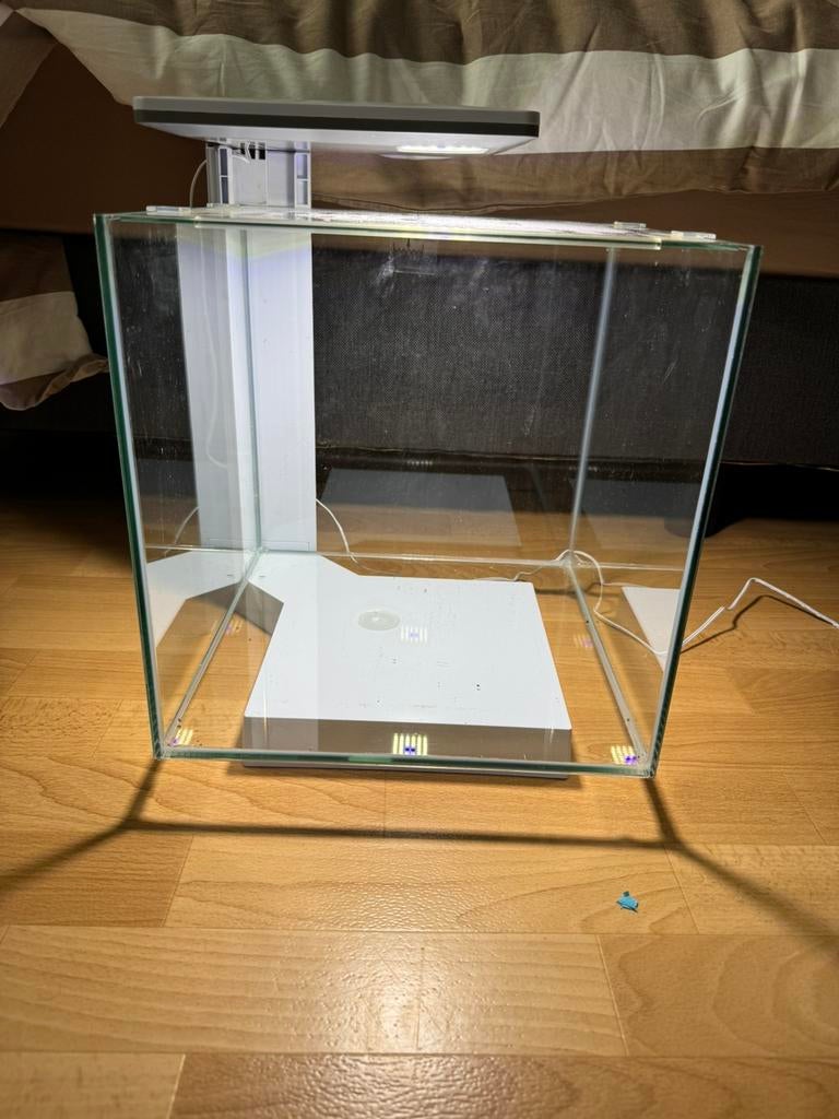 Superfish Qubiq 30 pro wit, Dieren en Toebehoren, Ophalen of Verzenden, Zo goed als nieuw, Leeg aquarium
