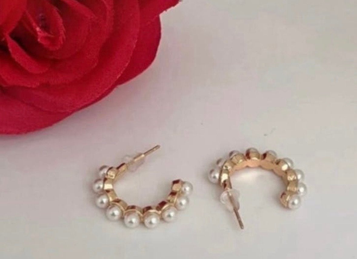 Nieuwe Goudkleurige Oorbellen met Parelmoer, Sieraden, Tassen en Uiterlijk, Oorbellen, Overige materialen, Hangers, Verzenden