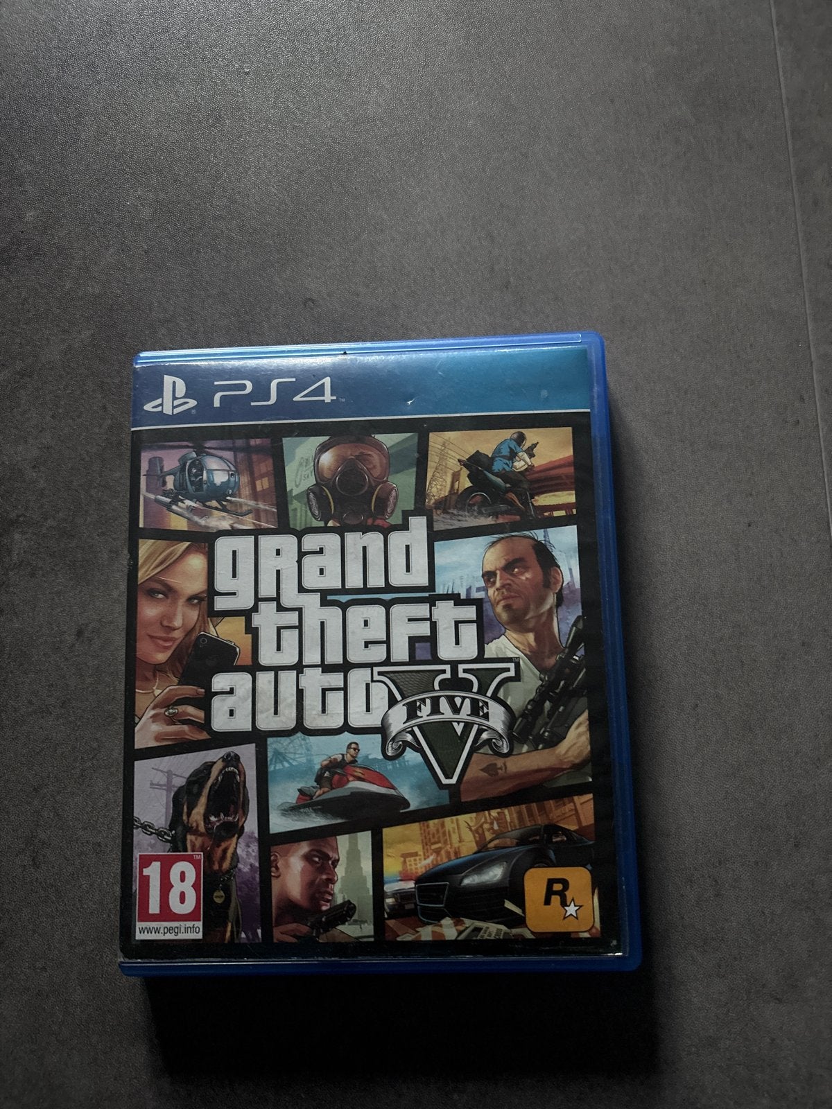 Grand Theft Auto V (GTA 5) PS4 - Zo goed als nieuw, Spelcomputers en Games, Avontuur en Actie, Online, Vanaf 18 jaar, Ophalen of Verzenden