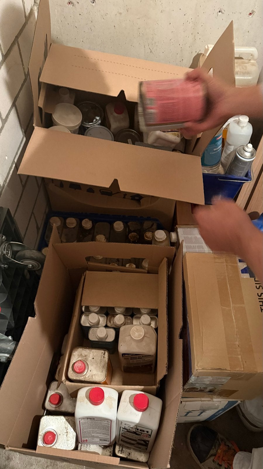 Diverse schoonmaakmiddelen en onderhoudsproducten gratis af, Ophalen, Gebruikt