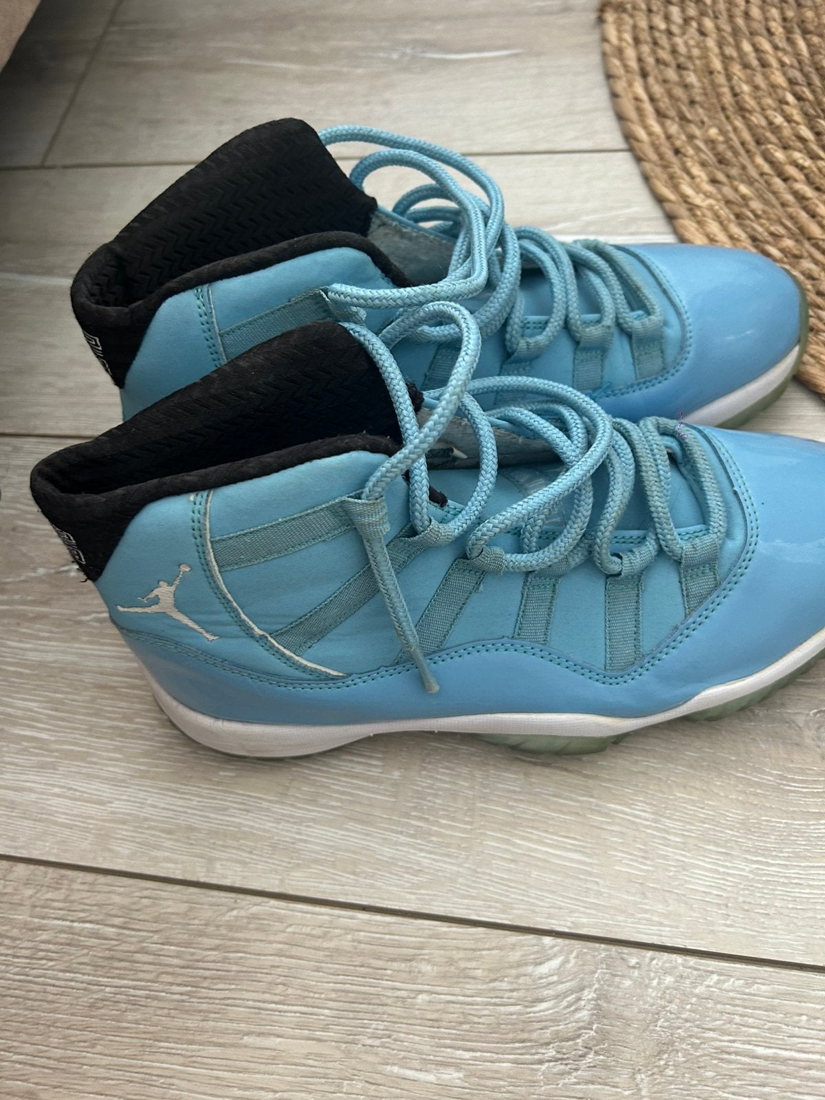 Prima heren jordan11 pantone schoenen, Ophalen of Verzenden, Gedragen