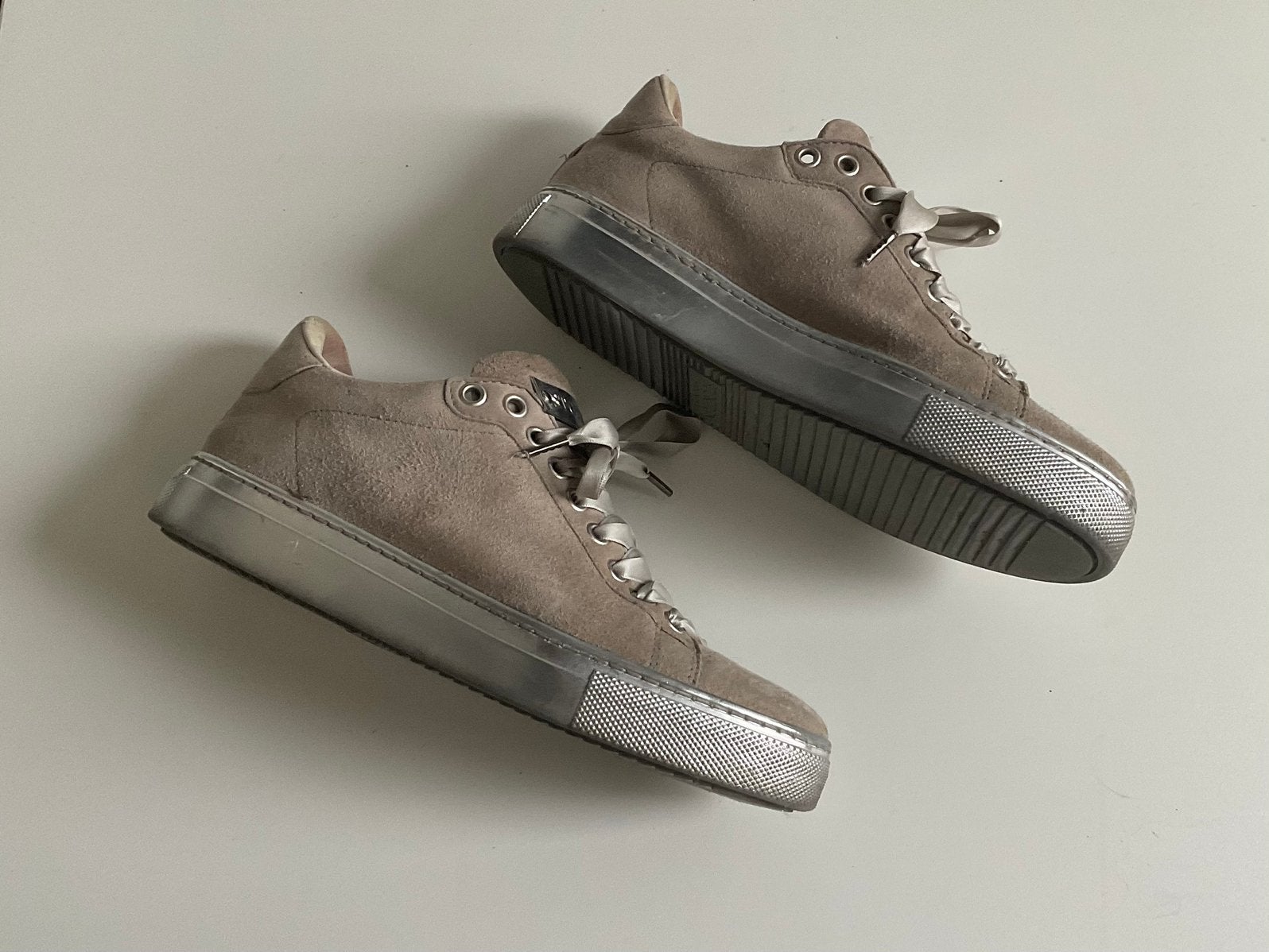 Mooie Stokton suede beige sneakers in maat 37, Verzenden, Beige, Sneakers of Gympen, Gedragen
