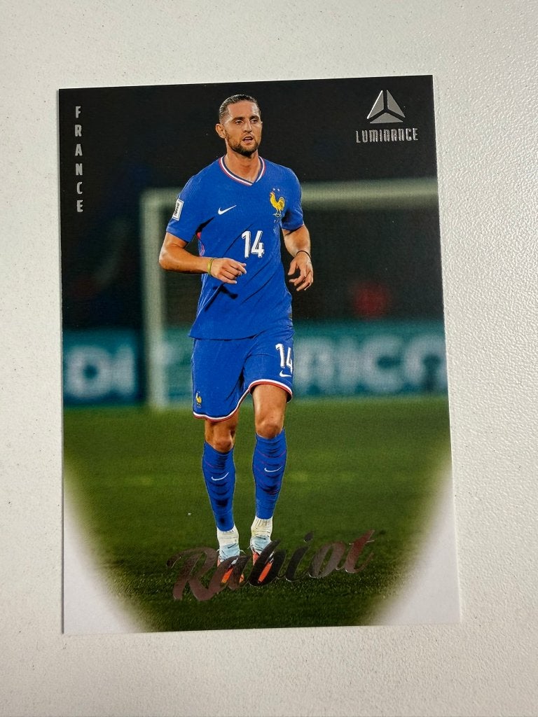 7 Adrien Rabiot Vertical Luminance France 2026, Ophalen of Verzenden, Nieuw, Buitenlandse clubs, Poster, Plaatje of Sticker