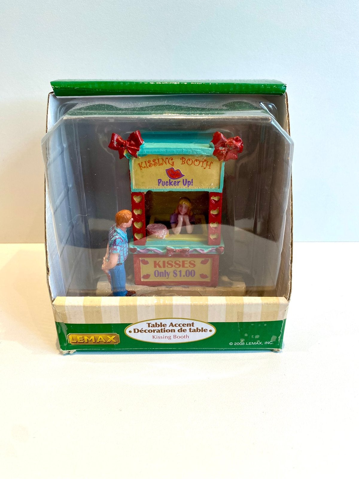 Lemax Kissing Booth (63582), Verzenden