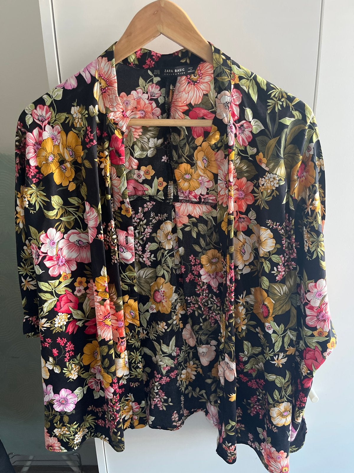 Zara Basic Bloemen Kimono/Blouse - Maat M, Ophalen of Verzenden, Zo goed als nieuw, Maat 38/40 (M), Meerkleurig