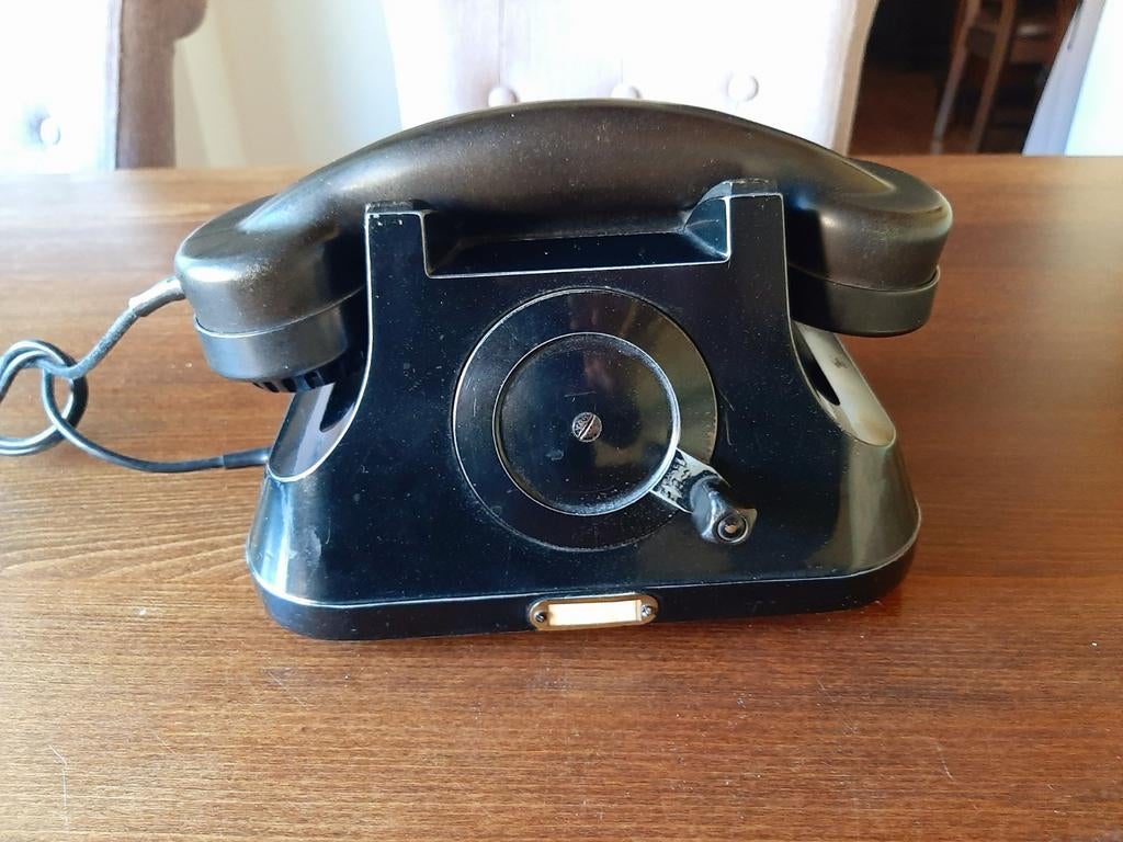 2e wereldoorlog telefoon, Ophalen, Nederland