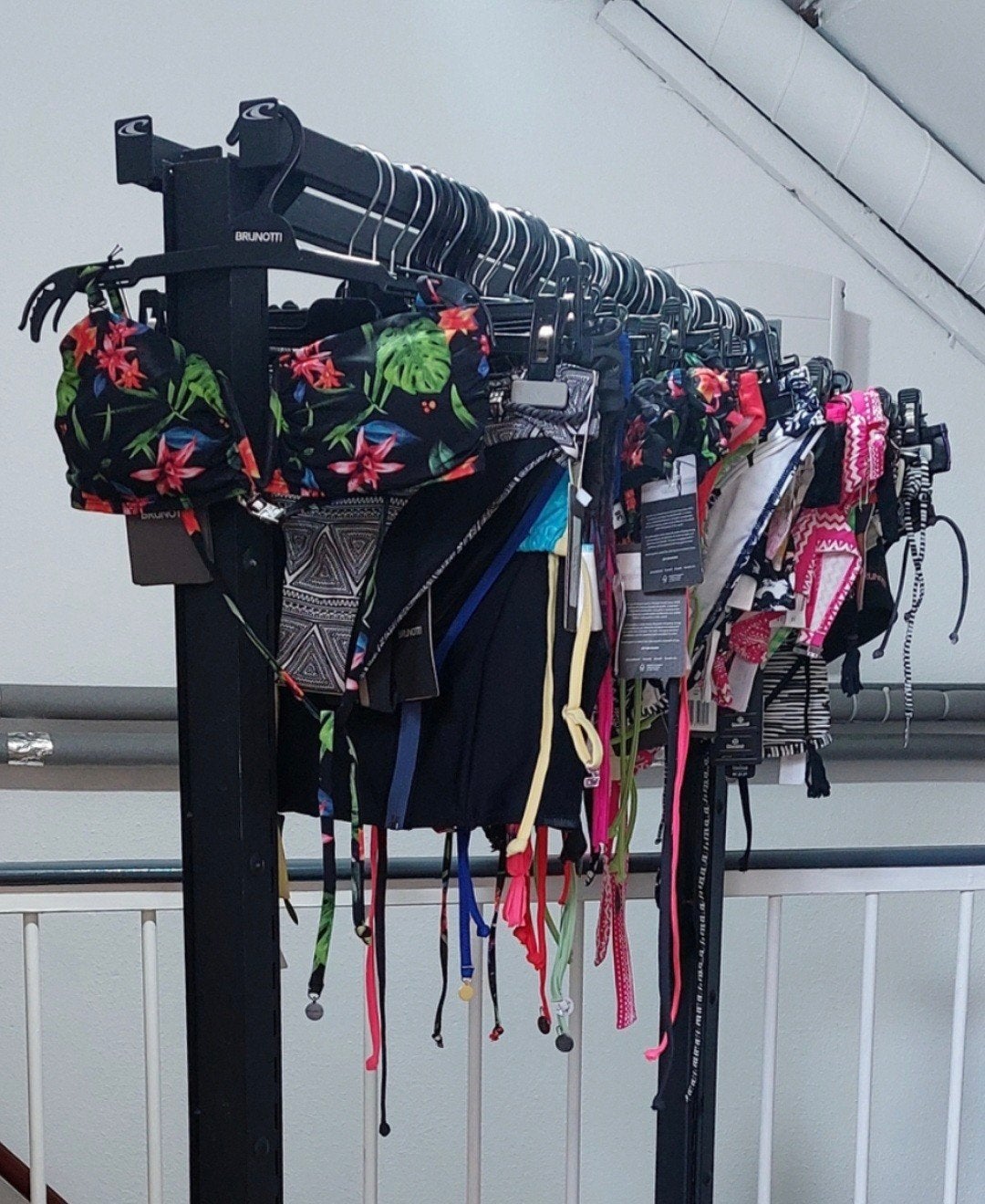 Partij Merkkleding verkopen! Diverse
Bikinitop of Bikinislip, Ophalen of Verzenden, Nieuw