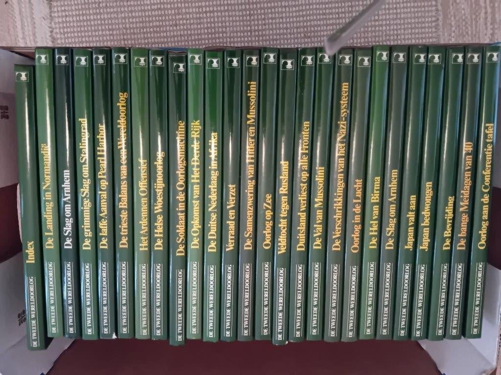 25 delige serie oorlogsboeken (met index), Boeken, Zo goed als nieuw, Algemeen, Ophalen, Tweede Wereldoorlog