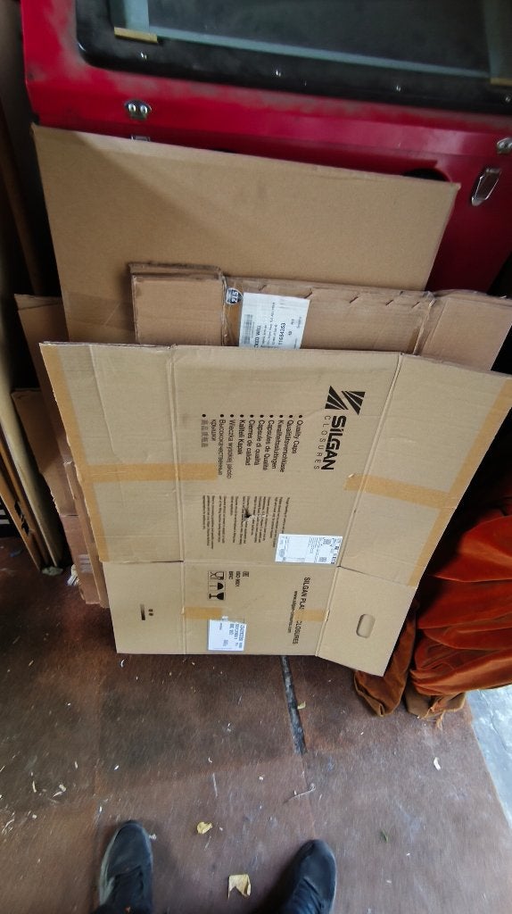 Dozen / verhuisdozen gratis, Ophalen, Doos, 40 tot 60 cm, 50 tot 75 cm