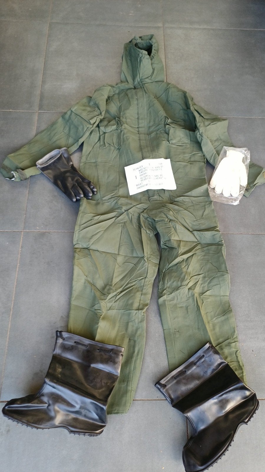 NBC Leger Overlevings-Coverall Maat S - Nieuwstaat, Verzamelen, Ophalen of Verzenden, Landmacht, Overige gebieden, Kleding of Schoenen