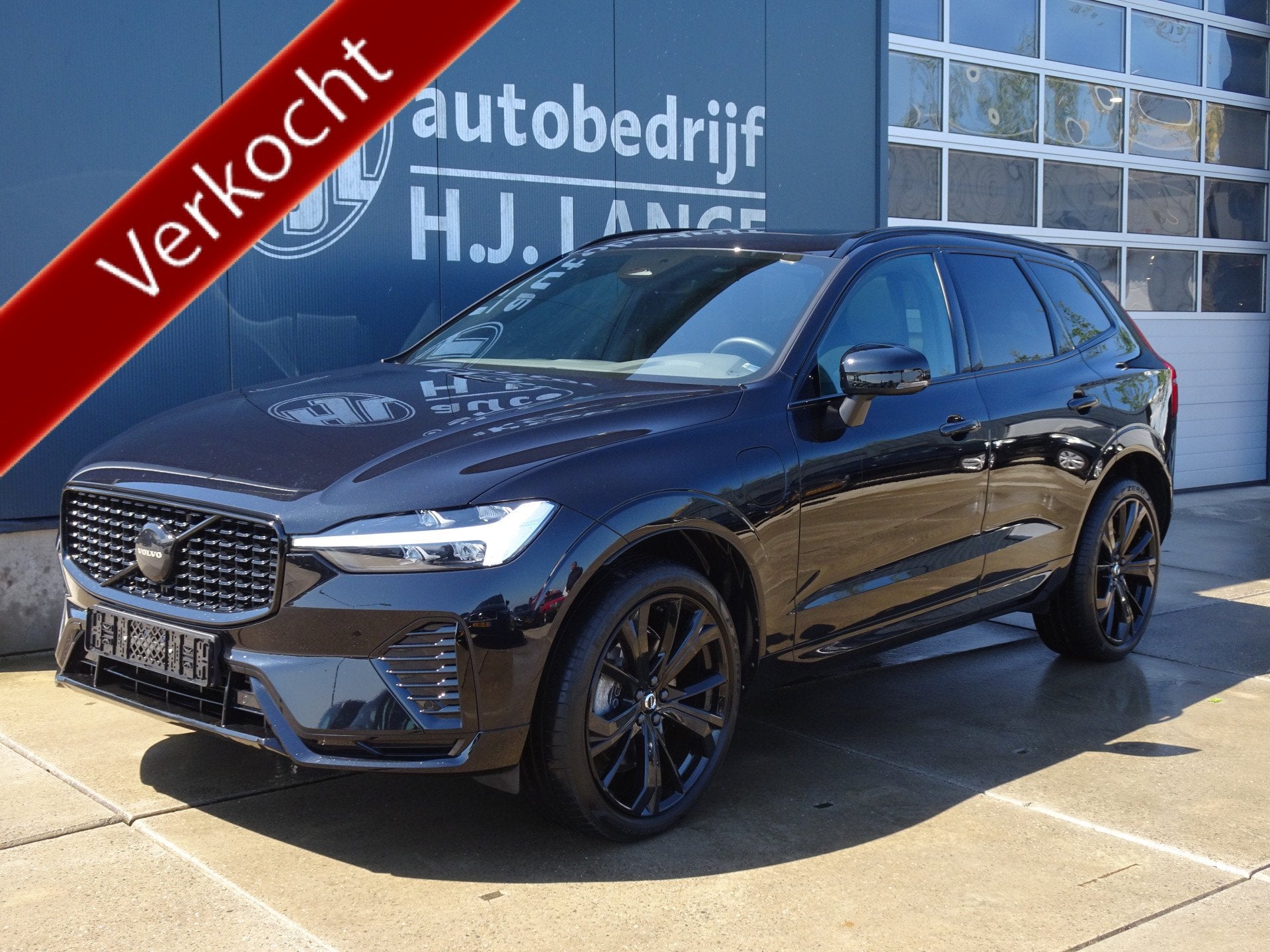 Volvo XC60 2.0 T6 Plug-in hybrid AWD Plus Black Edition, Auto's, Automaat, 12 maanden, Gebruikt, 4 cilinders