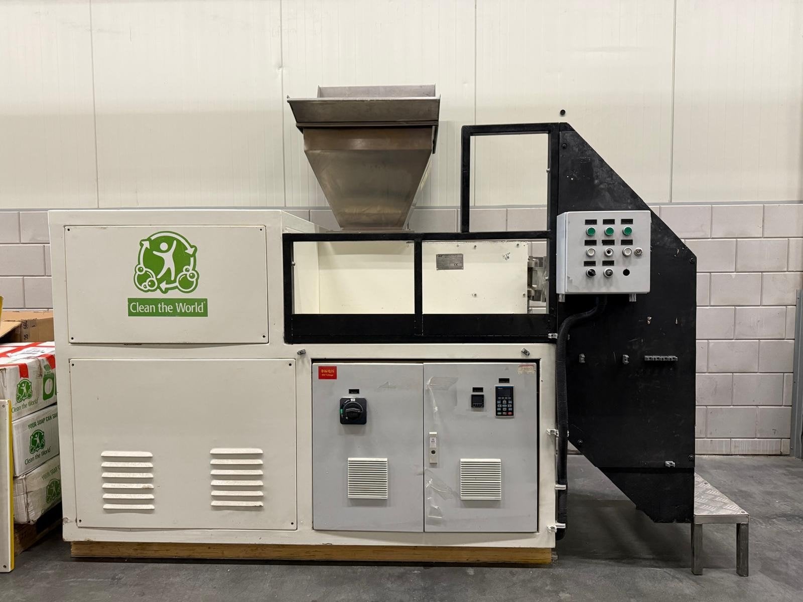 Compleet Zeep Machine (extruder, refining)., Ophalen