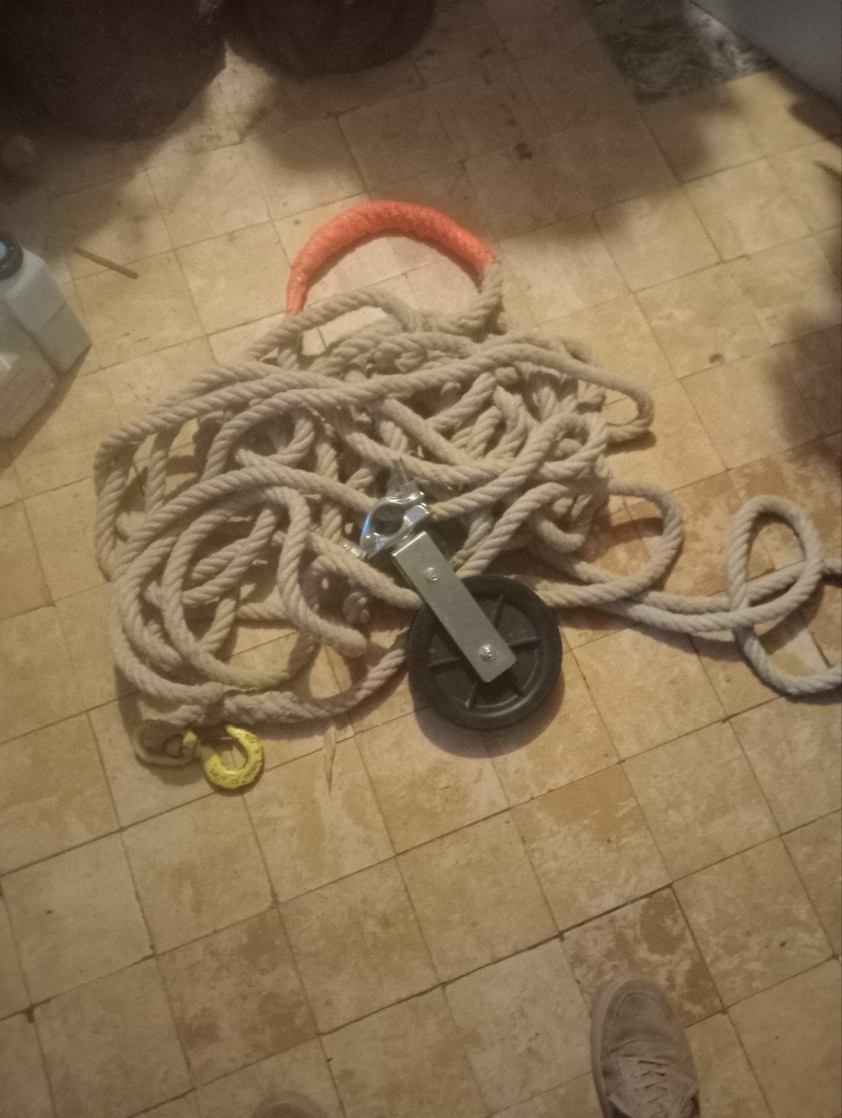 Katrol met touw en haak - Ideaal voor hijswerk, Gebruikt, Onbekend, Ophalen of Verzenden, Onbekend