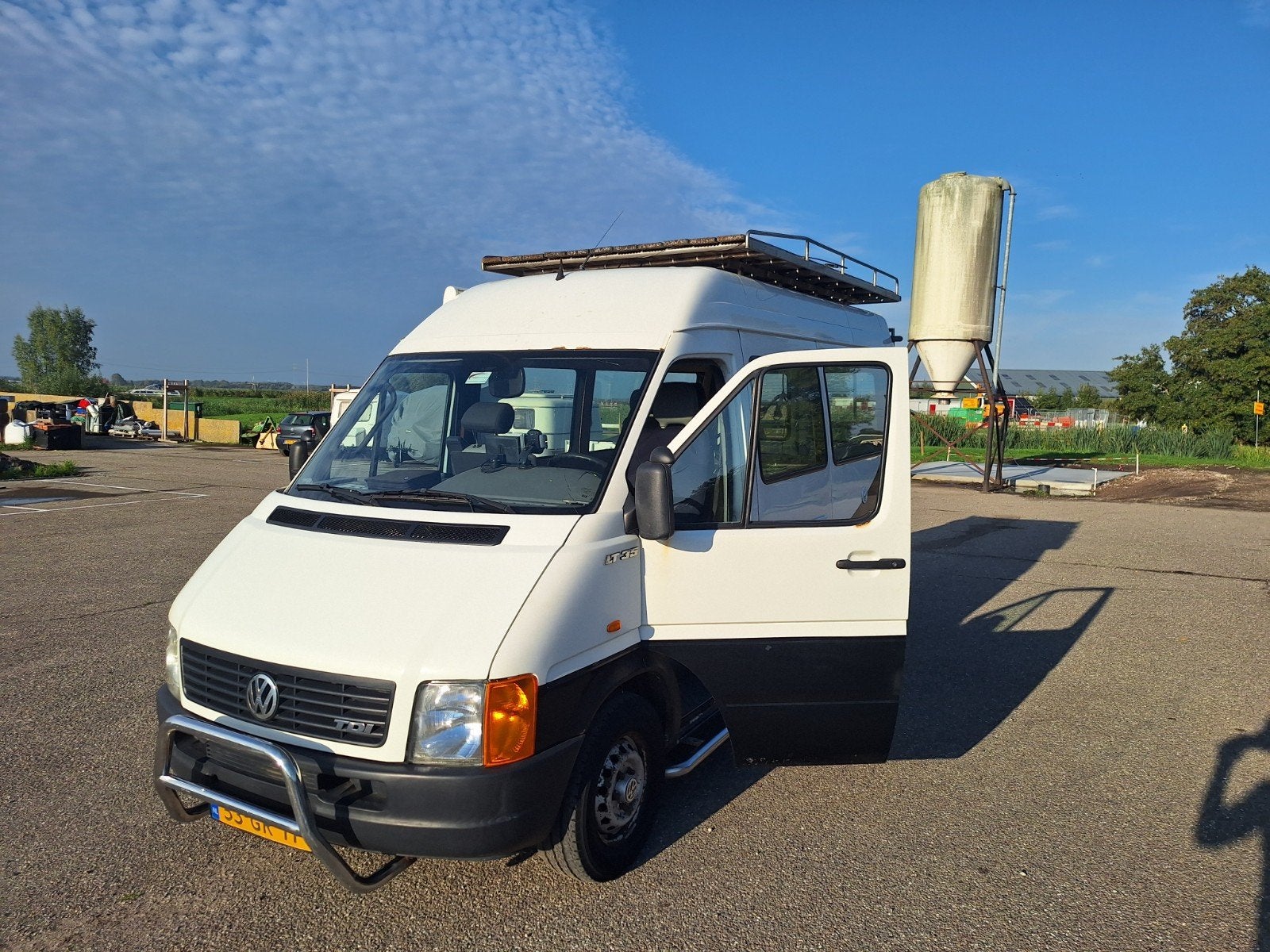 VW LT 35 Camper uit 2001 - 292.000 km, Buscamper of Camperbus, Volkswagen, Tot en met 2, Afzuigkap