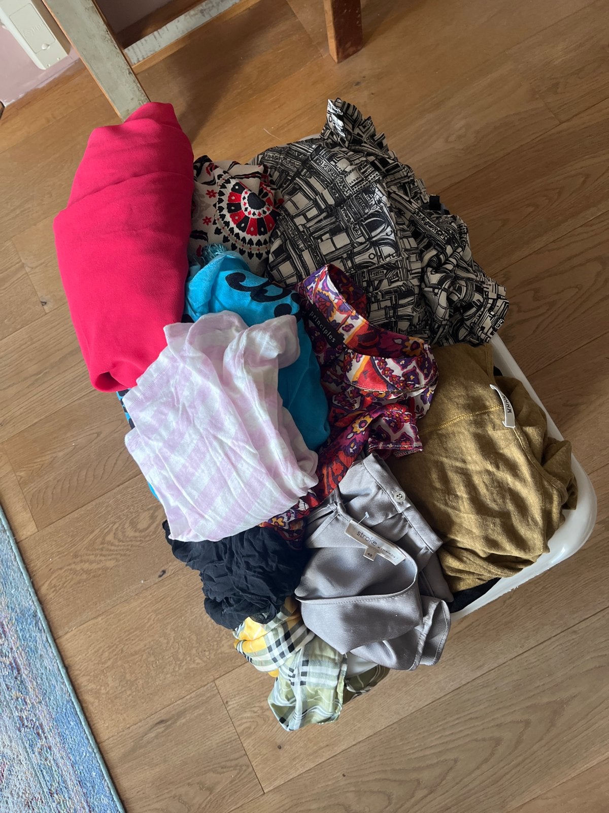 Grote kledingbundel dames: maten 42-44, mooie merken, Kleding | Dames, Overige Dameskleding, Ophalen, Zo goed als nieuw