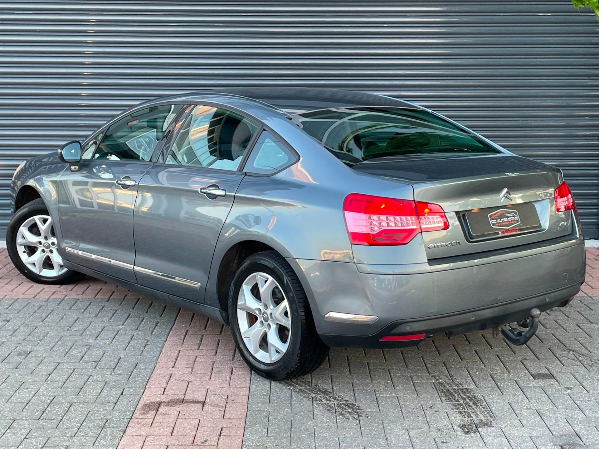 Citroen C5 1.8 16V Dynamique Cruise | Climate Control | Pdc, Auto's, Citroën, Dealer onderhouden, Gebruikt, Zwart, 4 cilinders