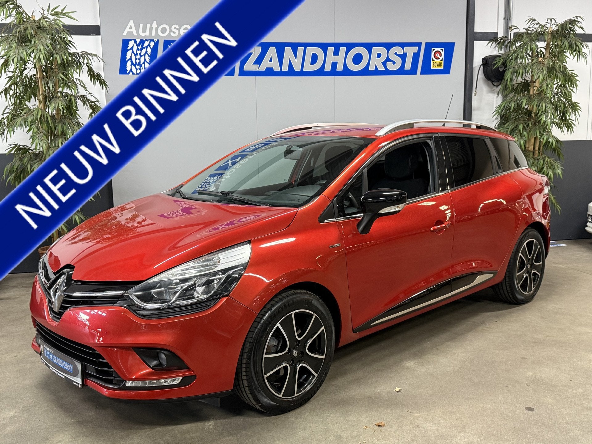 Renault Clio Estate 0.9 TCe Limited // Airco // PDC // Navi, Voorwielaandrijving, 898 cc, 1063 kg, Gebruikt