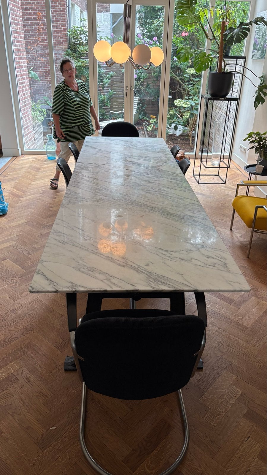 Marmeren tafel met onderstel, Ophalen, Overige materialen, Gebruikt, 200 cm of meer