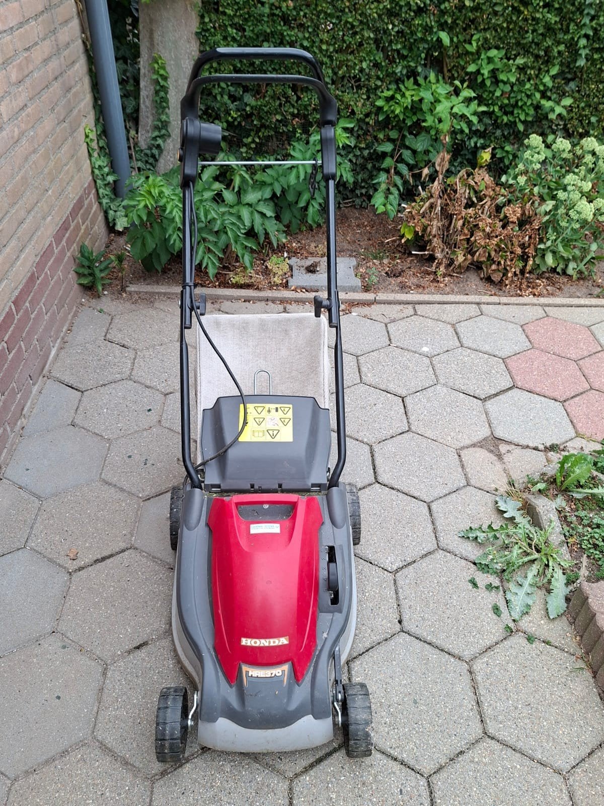 Honda HRE 370 elektrische grasmaaier – met opvangbak, Tuin en Terras, Grasmaaiers, Ophalen, Gebruikt