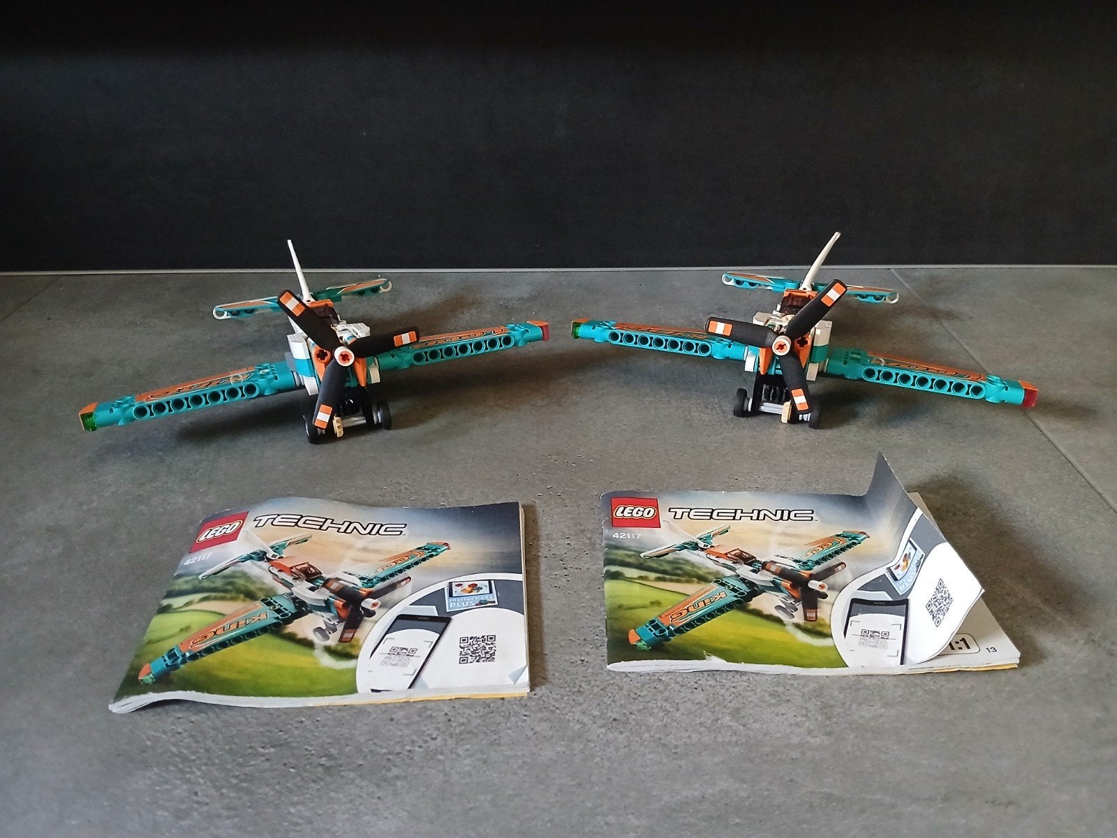 2x Lego technic race vliegtuig 42117, Compleet, Lego, Ophalen of Verzenden, Zo goed als nieuw