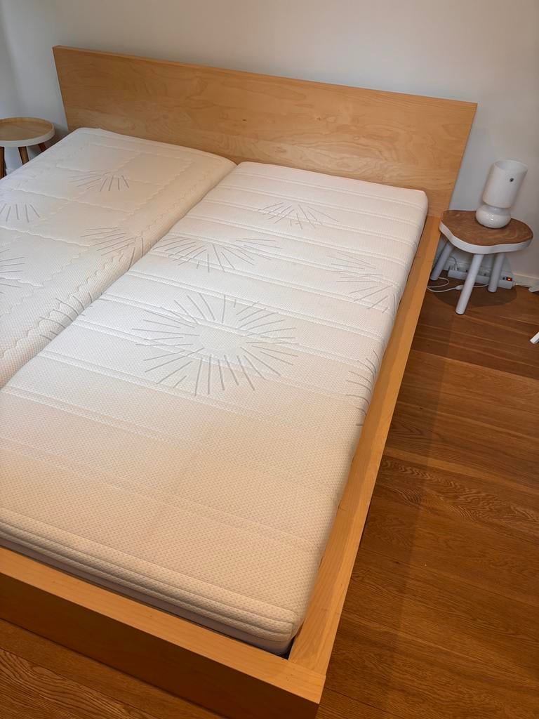 Bed compleet 180x200, Huis en Inrichting, Slaapkamer | Bedden, Ophalen, Verstelbaar, Beige, Tweepersoons