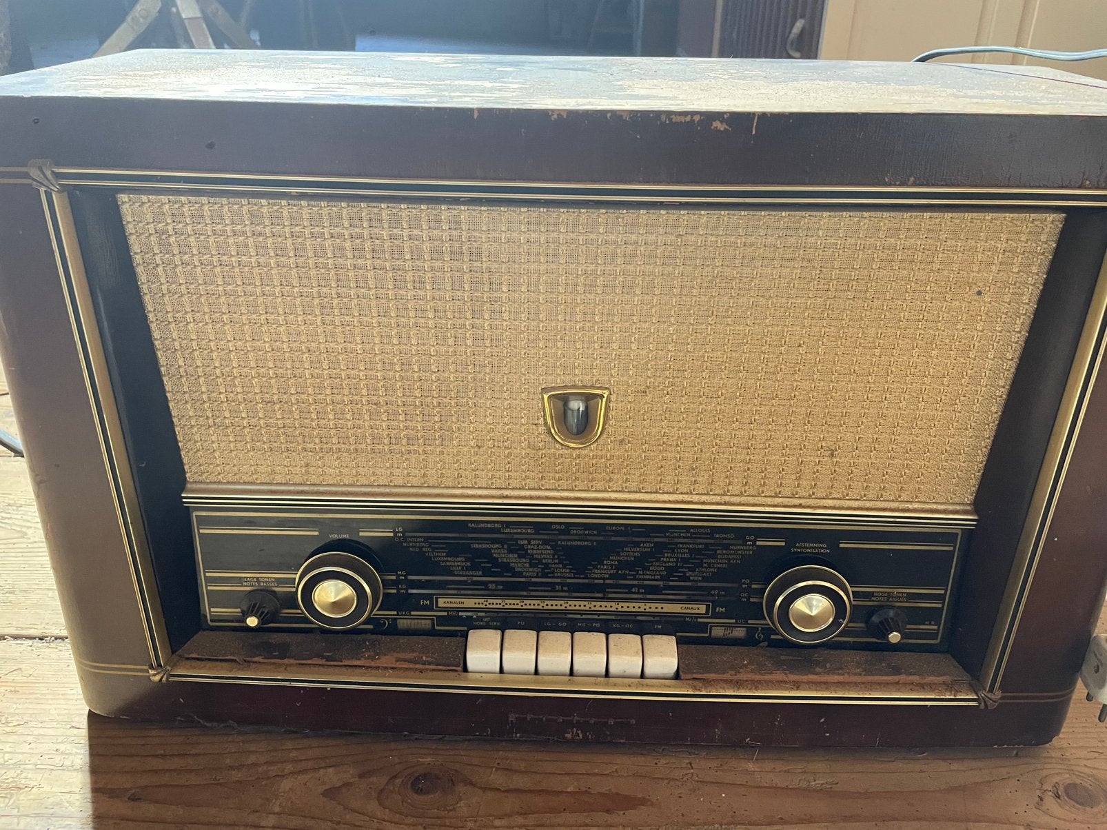 Oude radio, Ophalen, Zo goed als nieuw