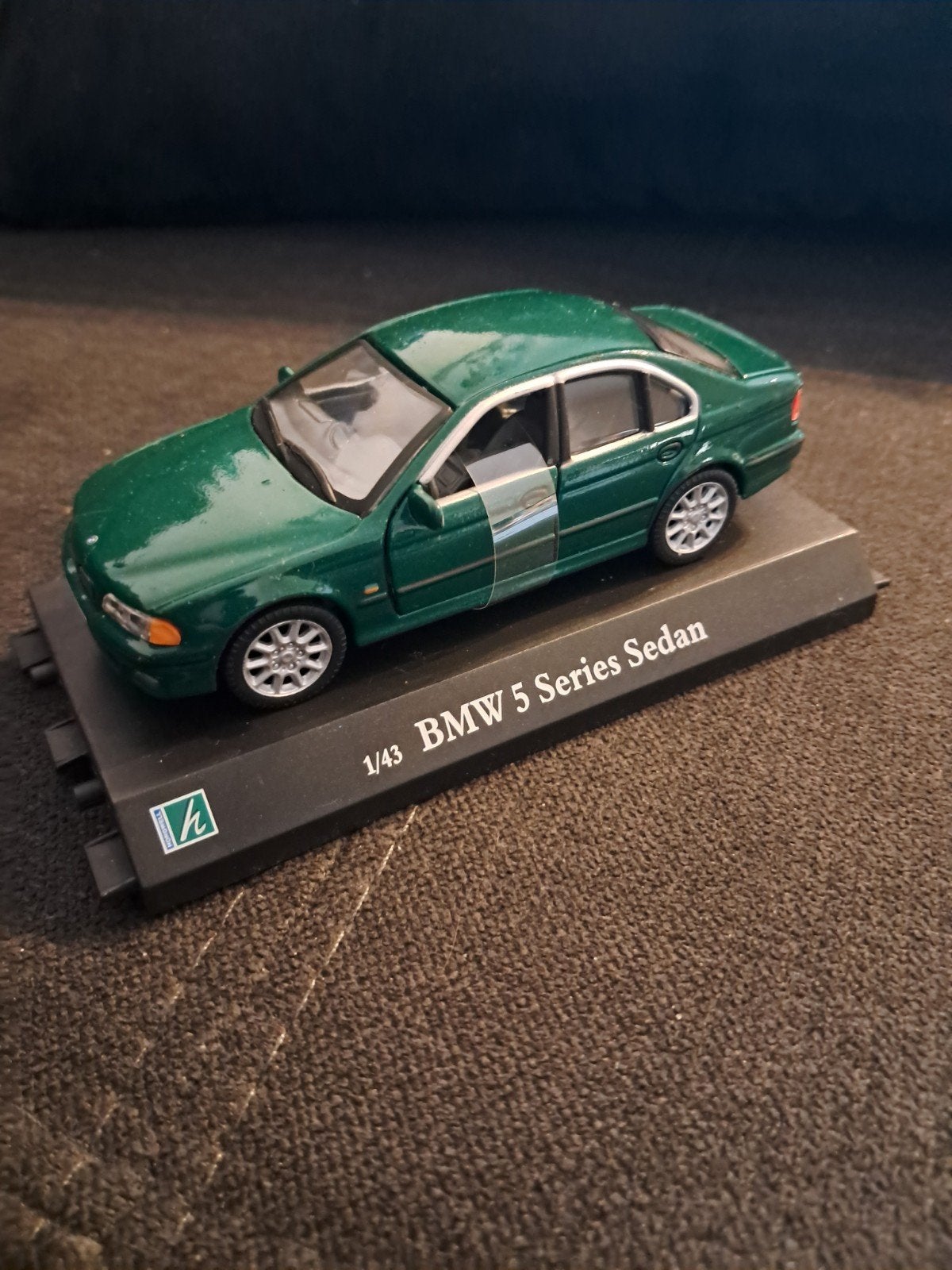 BMW 5 Serie Sedan (E39) modelauto 1/43 (Cararama) – Met fabr, Ophalen of Verzenden, Auto, Overige merken