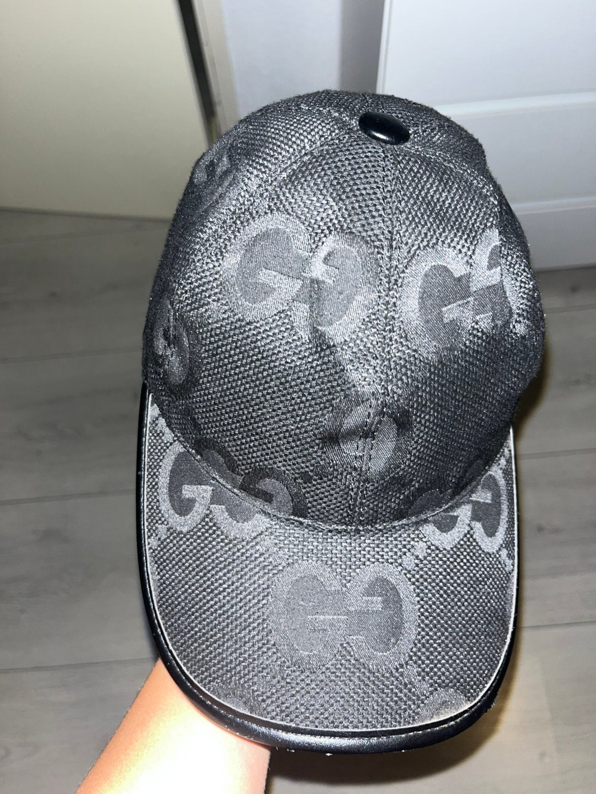 Gucci pet, Ophalen, Zo goed als nieuw